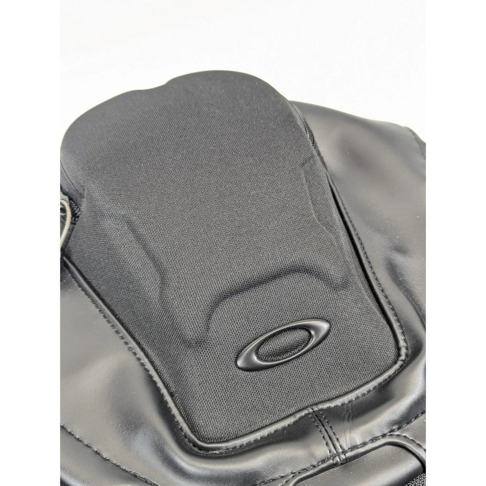 Oakley Kitchen Sink Backpack 34L Stealth‎ Black Tactical Travel Riding